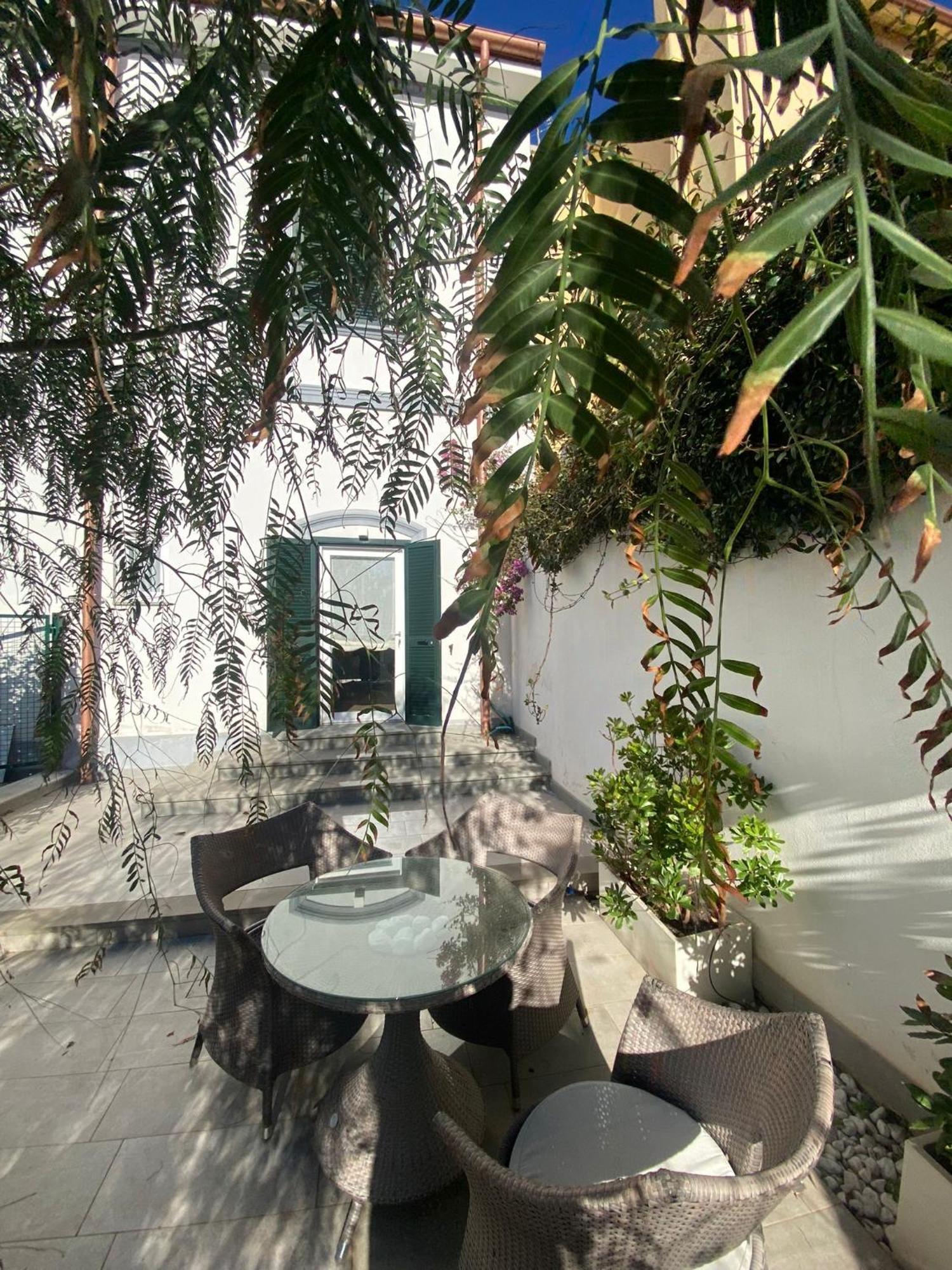 Vila La Lanterna Sul Mare Livorno Exteriér fotografie